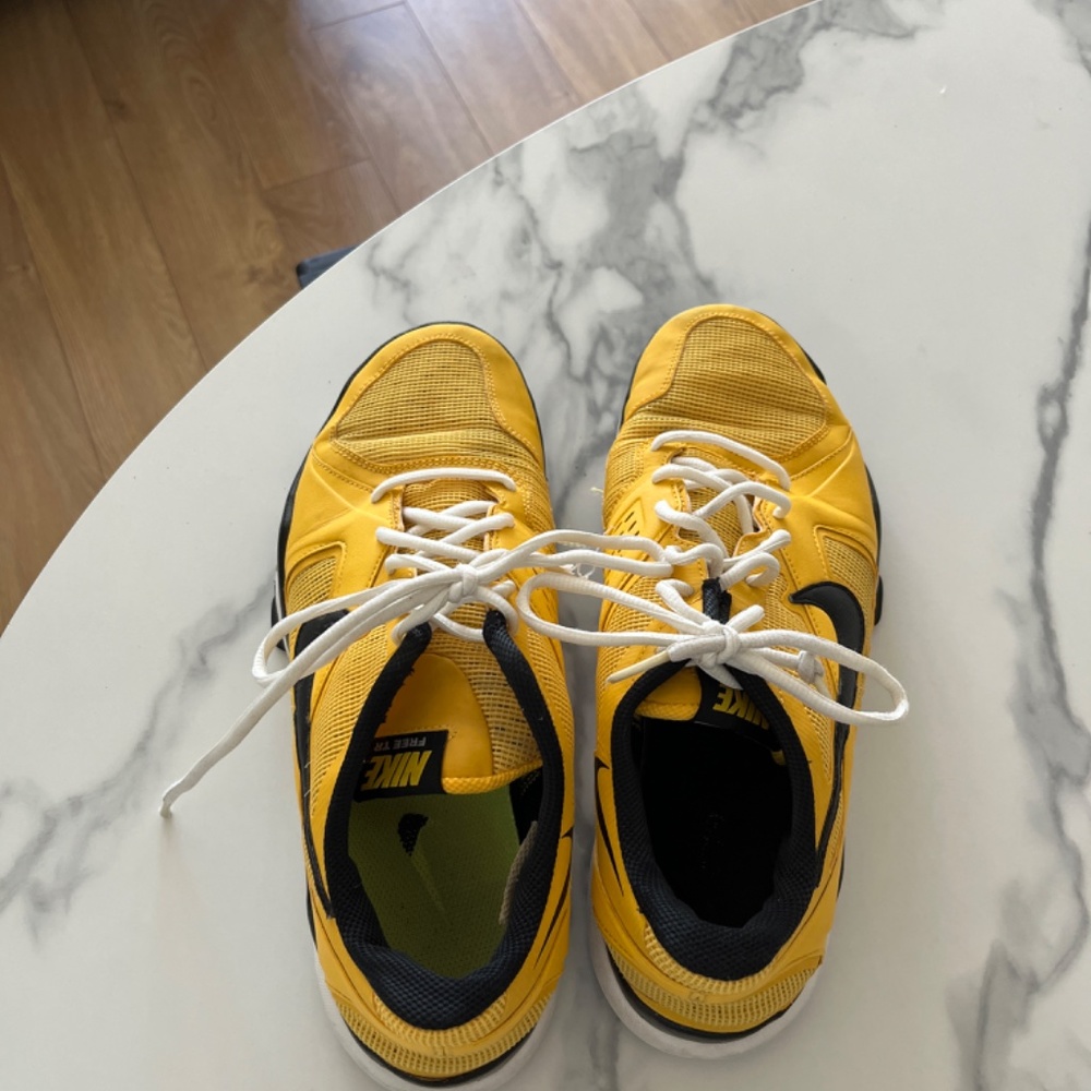 Nike Free TR - Picture 3 of 4